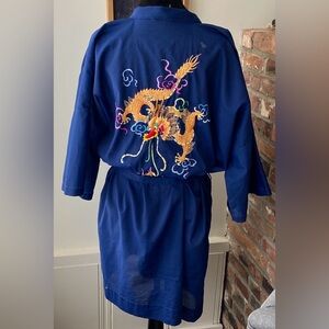 Vintage Women’s Pearls Dragon Embroidered Kimono Robe Blue Asian Dragon Belted